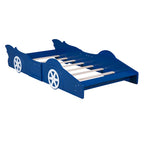 Cama plataforma con forma de coche de carreras y ruedas