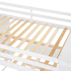 Cama alta de tamaño completo con una cama individual independiente, estantes, escritorio y armario.