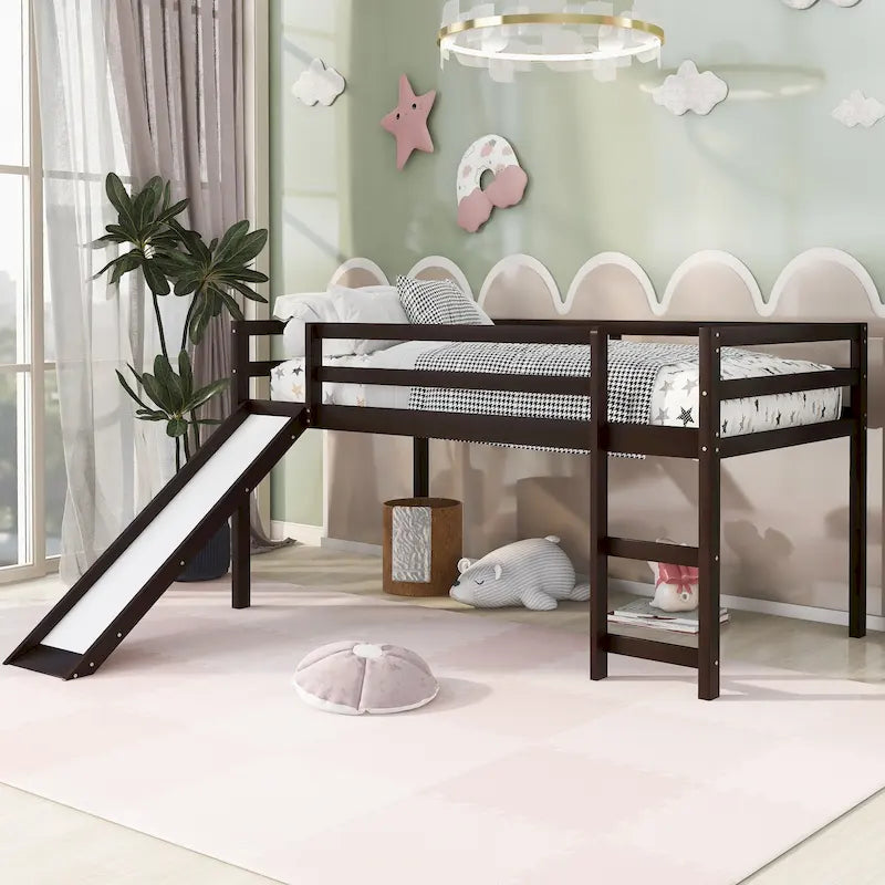 Cama alta individual de madera maciza con divertido tobogán