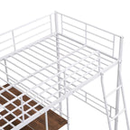 Cama alta de metal individual con escritorio y estantes incorporados